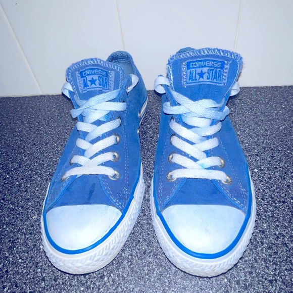 Converse: blue Jean, size 6 - Picture 1 of 5